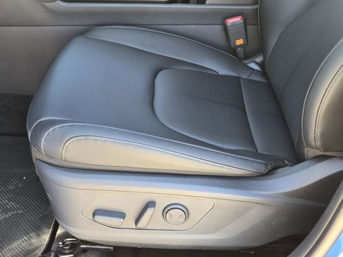New 2026 Kia Sportage EX w/ EX Panorama Roof Package FWD image 19