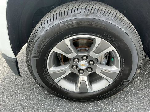 Used 2017 Chevrolet Colorado Z71 image 10