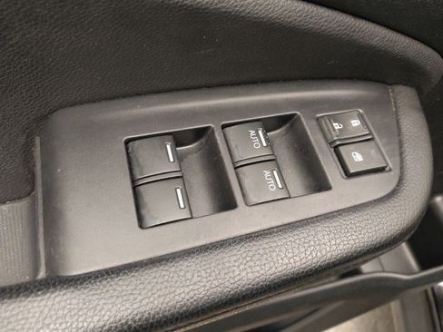 Used 2016 Honda Pilot Touring image 27