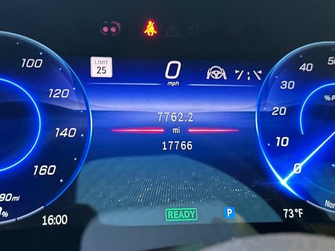 Used 2023 Mercedes-Benz EQS 580 4MATIC SUV image 19