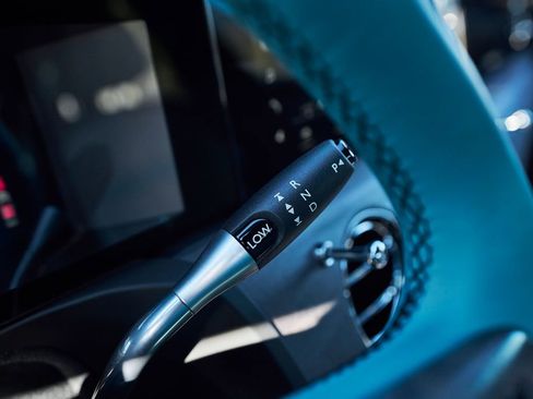 Used 2025 Rolls-Royce Ghost AWD/4WD image 66