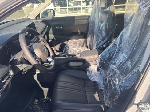 New 2026 Honda HR-V EX-L image 15