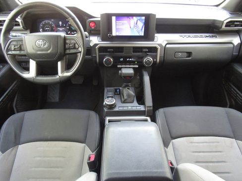 Certified 2024 Toyota Tacoma TRD Off-Road AWD/4WD image 31