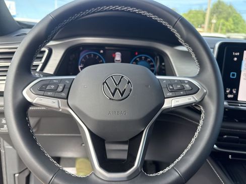 New 2026 Volkswagen Atlas Cross Sport SE AWD/4WD image 16