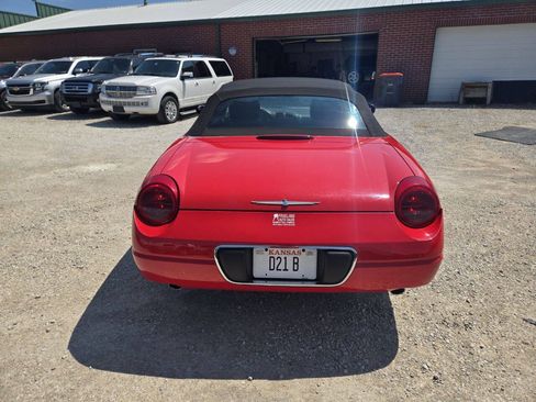 Used 2005 Ford Thunderbird RWD image 28