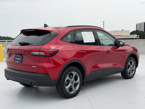 Used 2025 Ford Escape ST-Line Select AWD/4WD image 9