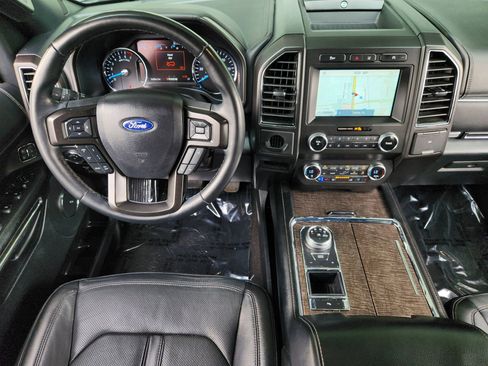 Used 2020 Ford Expedition Limited w/ Equipment Group 301A RWD image 27