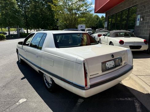Used 1995 Cadillac De Ville Concours FWD image 8