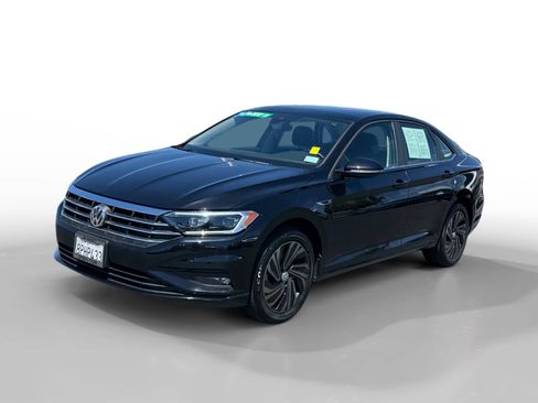 Used 2019 Volkswagen Jetta SEL Premium FWD image 1