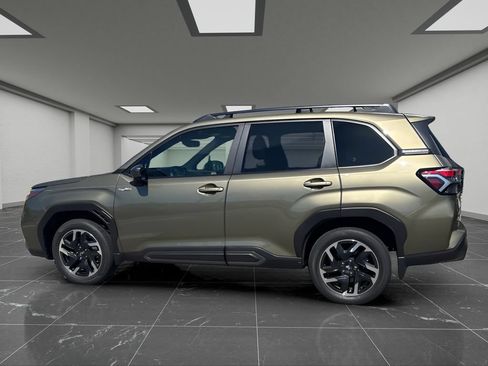 Certified 2025 Subaru Forester Limited AWD/4WD image 10
