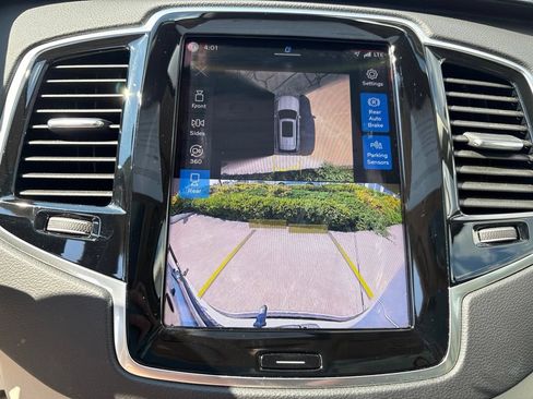 Certified 2024 Volvo XC90 B6 Ultimate w/ Lounge Package AWD/4WD image 22