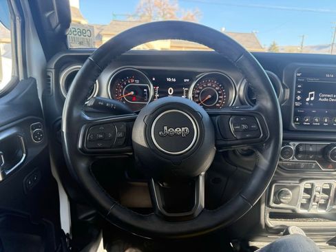 Used 2021 Jeep Gladiator Mojave AWD/4WD image 7