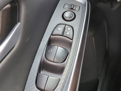 New 2025 Nissan Sentra SR image 22