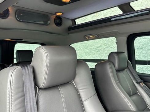 Used 2019 Mercedes-Benz Metris Passenger image 43