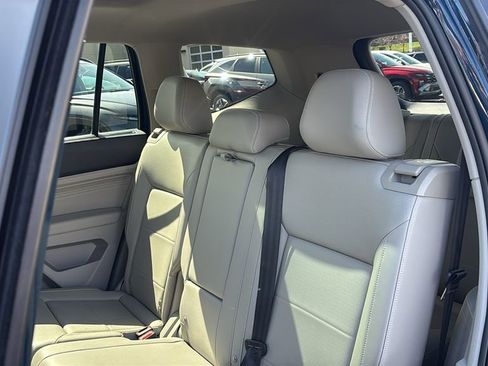 Used 2023 Volkswagen Atlas SE image 23