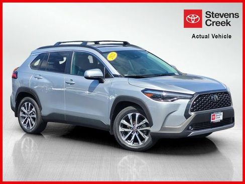 Certified 2022 Toyota Corolla Cross XLE w/ Convenience Package AWD/4WD image 1