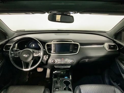 Used 2017 Kia Sorento SX image 19