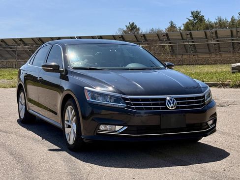 Used 2018 Volkswagen Passat 2.0T SE w/ SE Lighting Package FWD image 7
