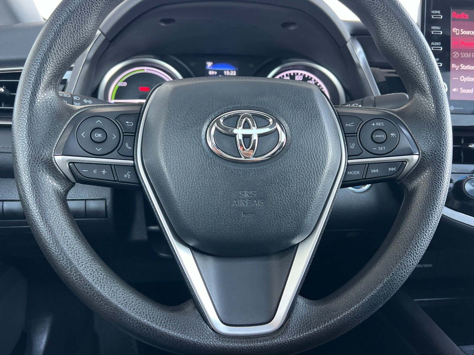 Used 2022 Toyota Camry LE w/ Audio Upgrade Package FWD image 22