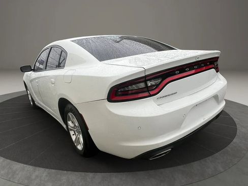 Used 2020 Dodge Charger SXT w/ Leather Interior Group RWD image 7