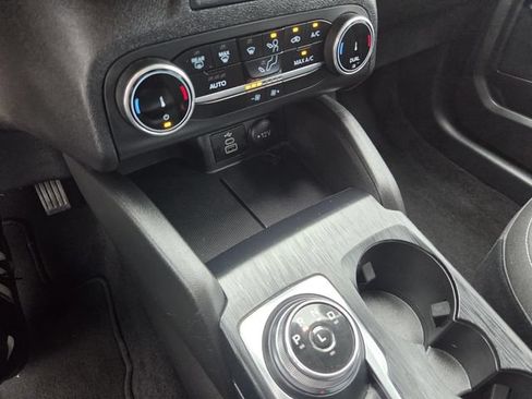Used 2025 Ford Escape Active AWD/4WD image 23