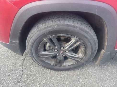 Used 2022 GMC Terrain AT4 image 4