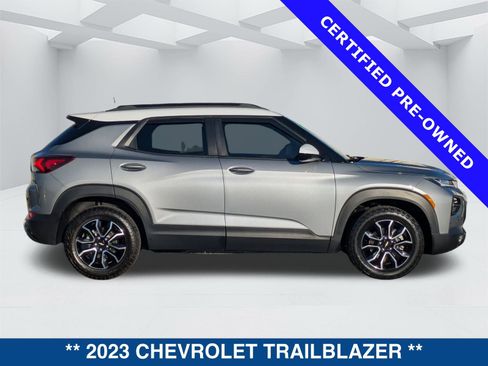Used 2023 Chevrolet TrailBlazer ACTIV w/ Convenience Package image 3