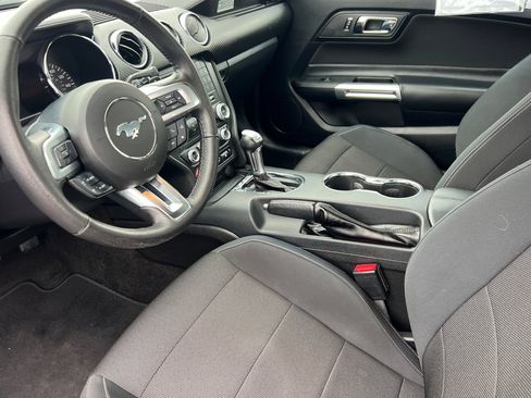 Used 2015 Ford Mustang Coupe image 10