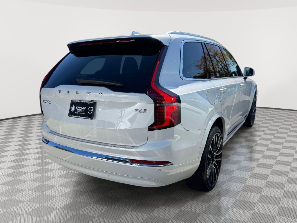 Used 2026 Volvo XC90 B6 Plus w/ Protection Package Premier AWD/4WD image 3