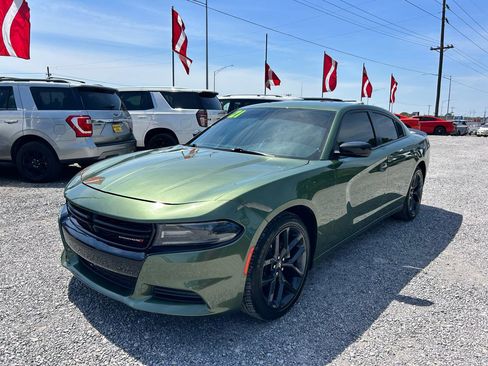Used 2021 Dodge Charger SXT w/ Blacktop Package image 17
