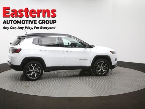 Used 2025 Jeep Compass Limited AWD/4WD image 44