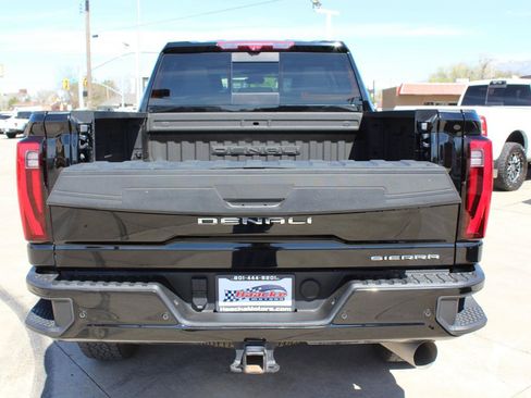 Used 2024 GMC Sierra 3500 Denali w/ Denali Reserve Package AWD/4WD image 44