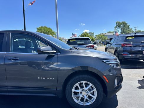 Used 2022 Chevrolet Equinox LT AWD/4WD image 12