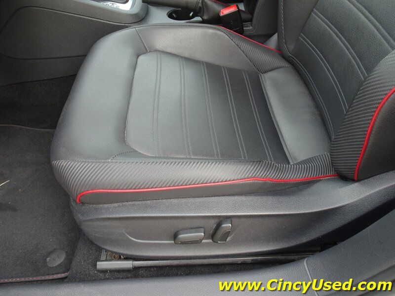 Used 2014 Volkswagen Jetta GLI Edition 30 FWD image 32