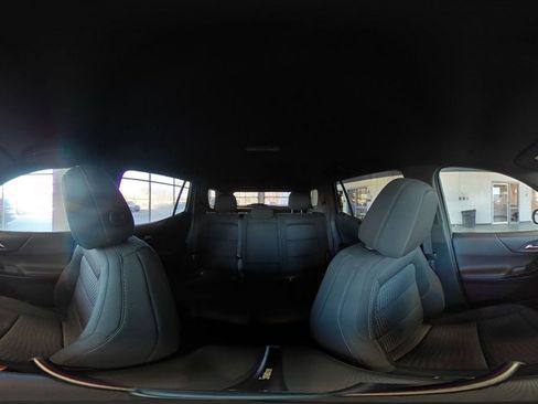 Used 2025 Chevrolet Equinox LT image 41