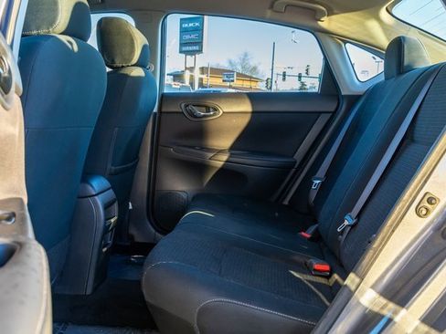 Used 2019 Nissan Sentra S w/ Appearance Package image 8