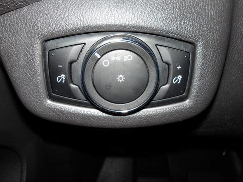 Used 2018 Ford Transit Connect XL image 20