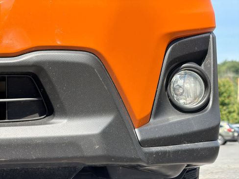 Used 2018 Subaru Crosstrek 2.0i Premium AWD/4WD image 11