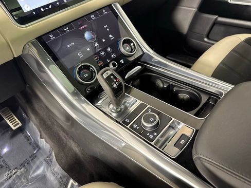 Used 2019 Land Rover Range Rover Sport HST image 23