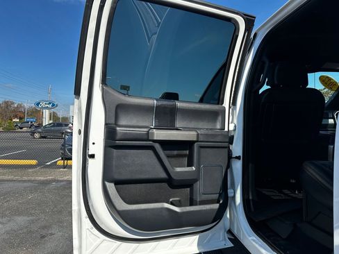 Used 2022 Ford F250 Platinum w/ FX4 Off-Road Package image 30