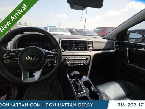 Used 2020 Kia Sportage LX w/ LX Popular Package FWD image 3