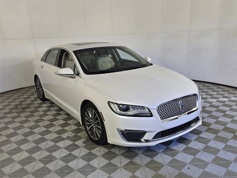 Used 2017 Lincoln MKZ Select w/ Select Plus Package image 2