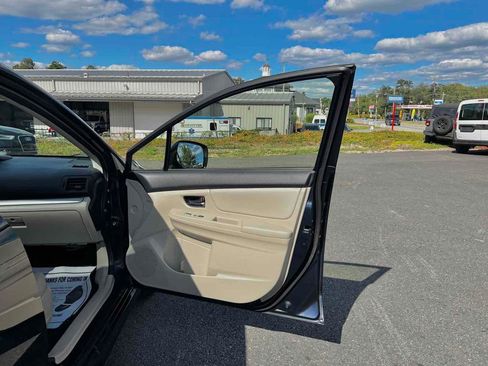 Used 2014 Subaru Impreza 2.0i Sport Limited image 15