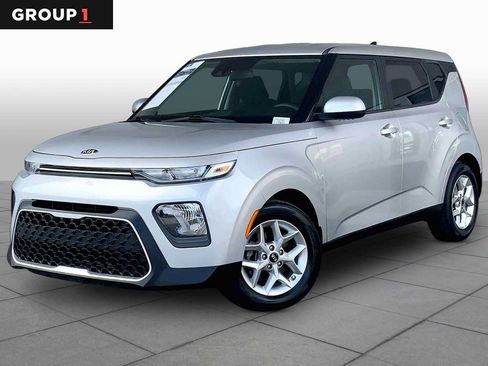 Used 2020 Kia Soul S FWD image 1