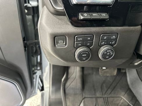 Used 2024 Chevrolet Silverado 2500 High Country w/ Technology Package image 6