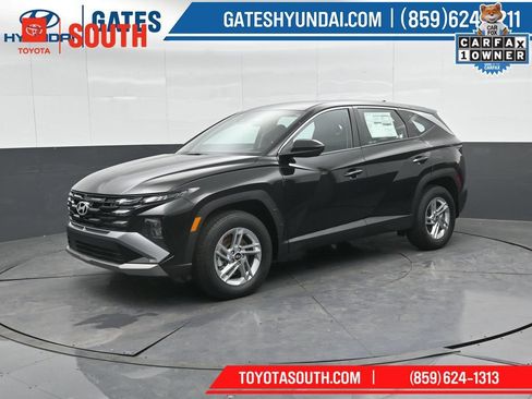 Used 2025 Hyundai Tucson SE AWD/4WD image 7