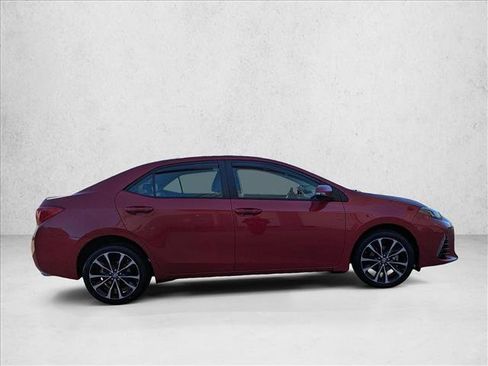 Used 2018 Toyota Corolla SE image 4