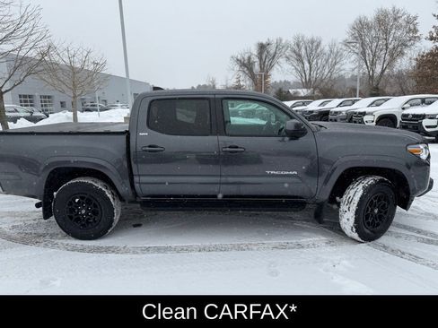 Used 2022 Toyota Tacoma SR5 image 8