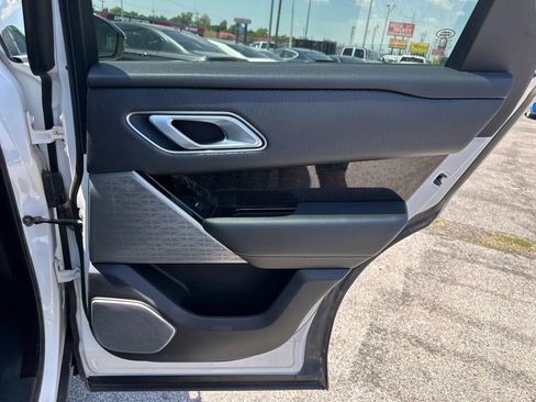 Used 2020 Land Rover Range Rover Velar R-Dynamic S AWD/4WD image 23