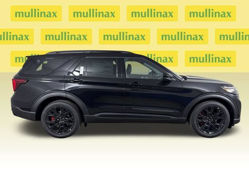 New 2027 Ford Explorer ST AWD/4WD image 2